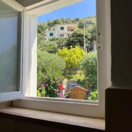Sea Above Village Apartment *